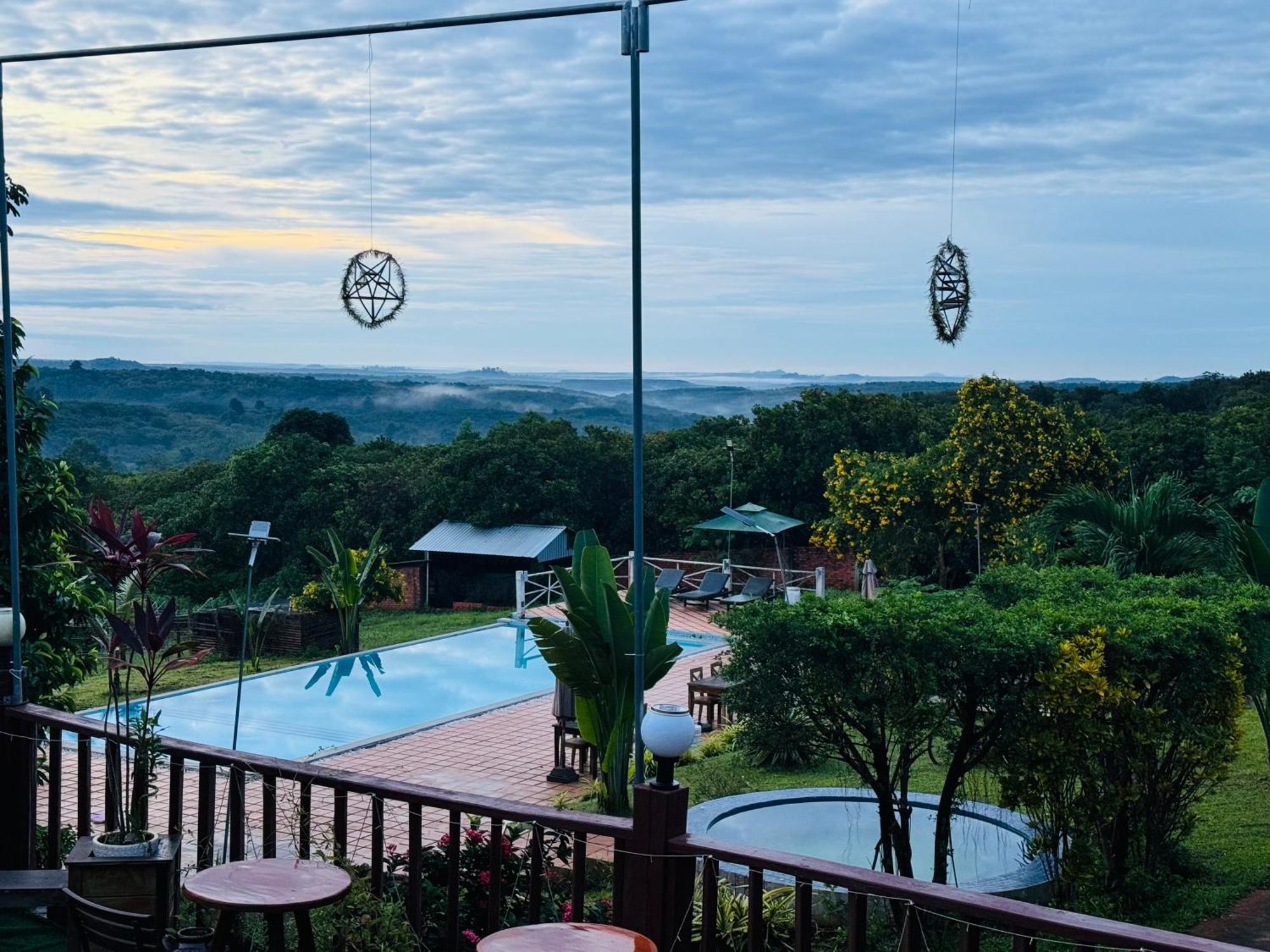 Ratanakiri Paradise Hotel & Restaurant Banlung Экстерьер фото