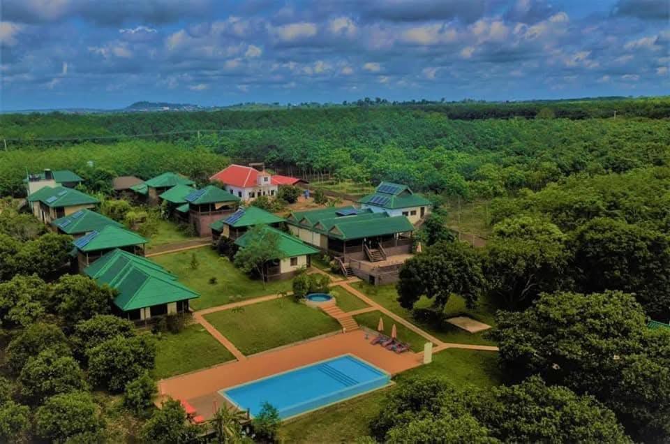 Ratanakiri Paradise Hotel & Restaurant Banlung Экстерьер фото